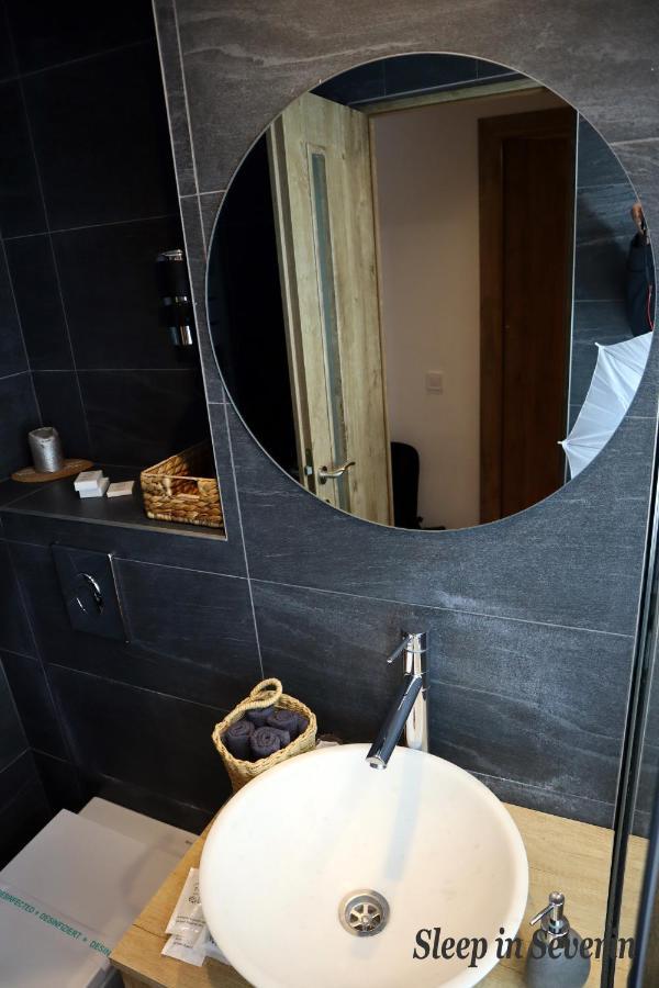 Apartament Ultracentral 2 Drobeta Turnu Severin Exteriör bild